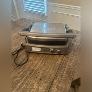 VGUC Cuisinart Deluxe Electric Griddler